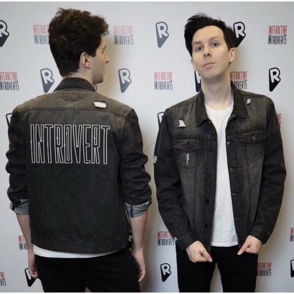 Interactive Introverts Dan & Phil 2018 World Tour Distressed Denim Jacket XL - Picture 1 of 12